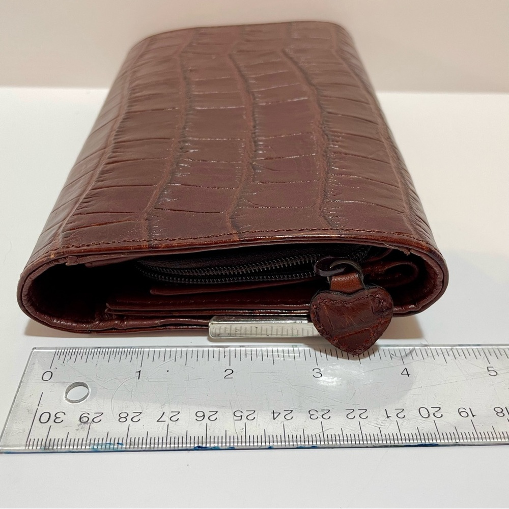Brighton Crocodile Embossed Vintage Leather Clutch / Wallet Organizer - Picture 7 of 16